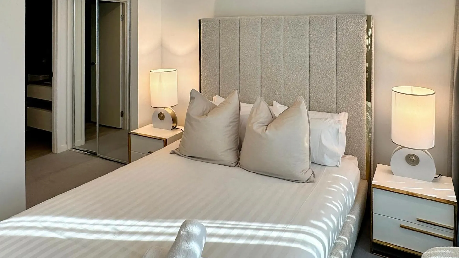 Signature Luxury 12 Floor 2Br Parking Ocean Views Gold Coast Australia